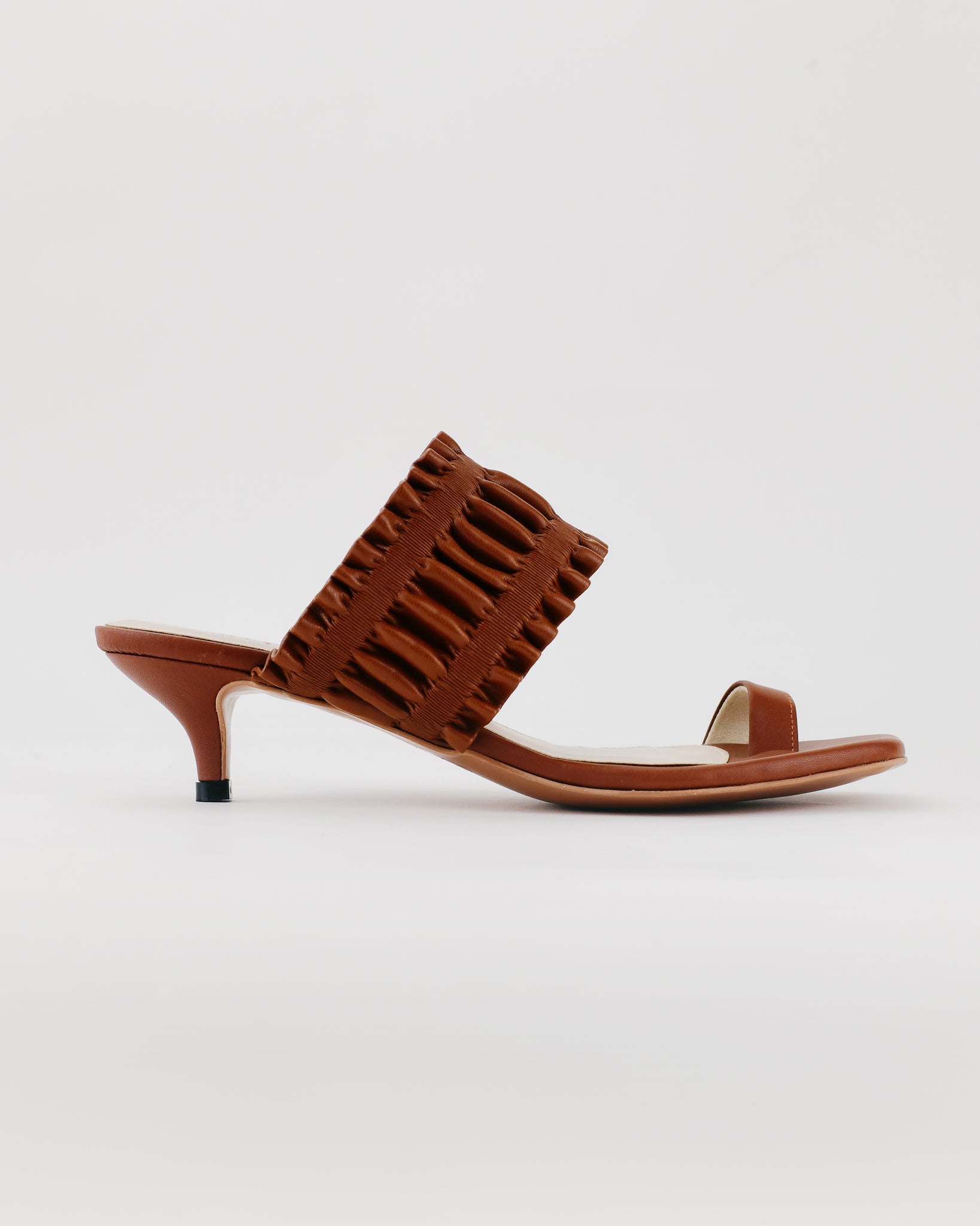 Eva Toe Loop Heel Mules (Brown)